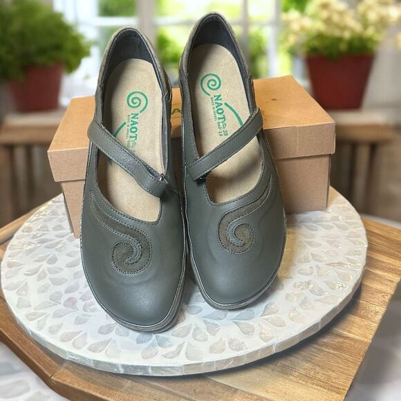 Naot Matai $199 Mary Jane Leather Suede EU 39 / US 8 New in Box – Cork/Latte Foo - Picture 1 of 13